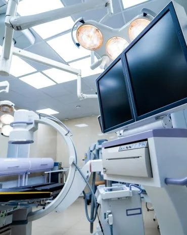 modern-medical-equipment-monitor-operating-room_116317-38063 Medical Devices